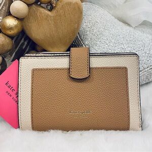 Kate Spade Brown/Cream Wallet Margaux medium bifold NWT